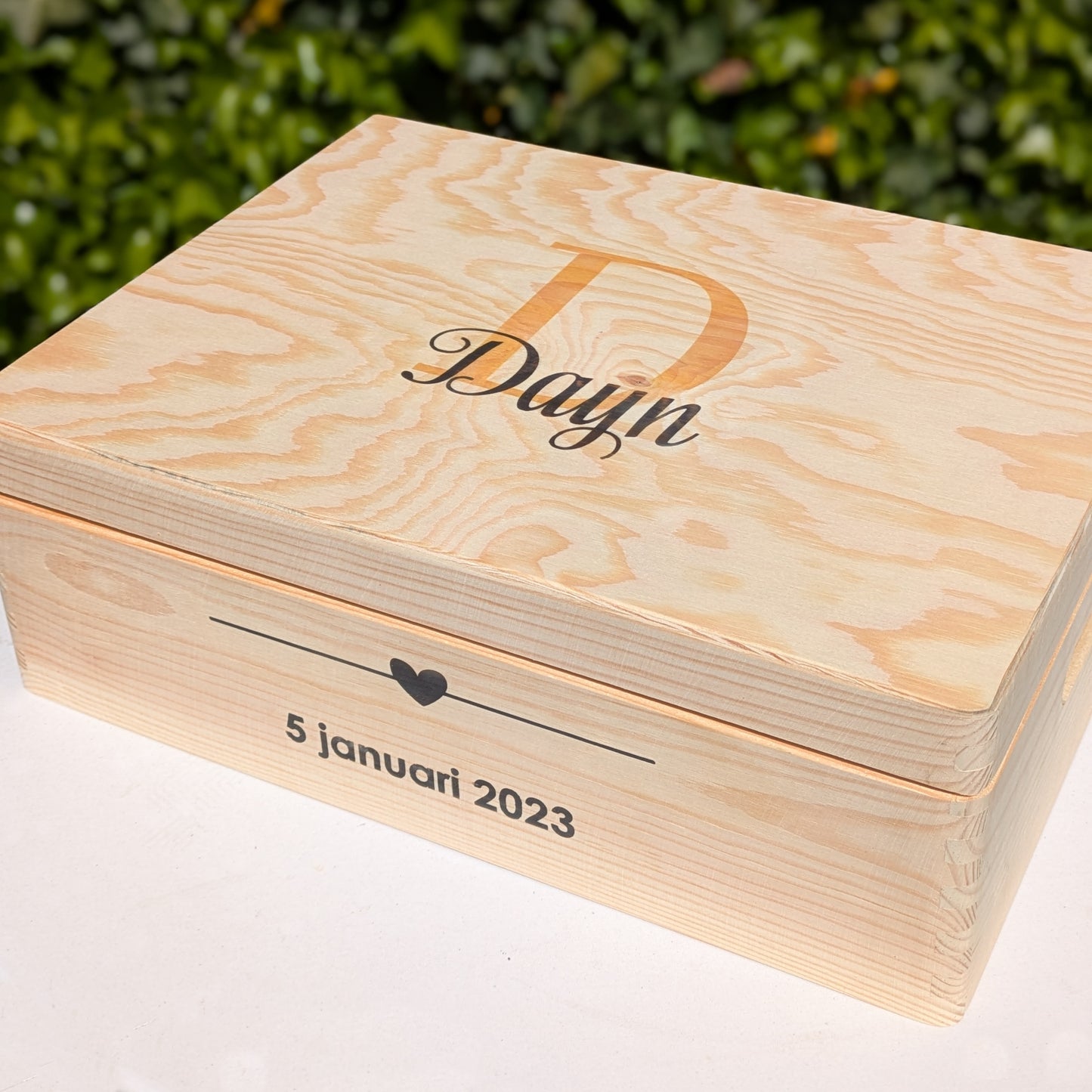 Gepersonaliseerde houten kist – Het perfecte kraamcadeau